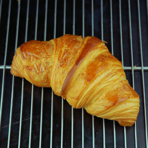Croissant pur beurre bio disponible en click and collect à Brunoy 91