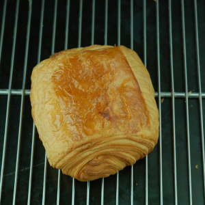 Pain au chocolat pur beurre bio disponible en click and collect à Brunoy 91